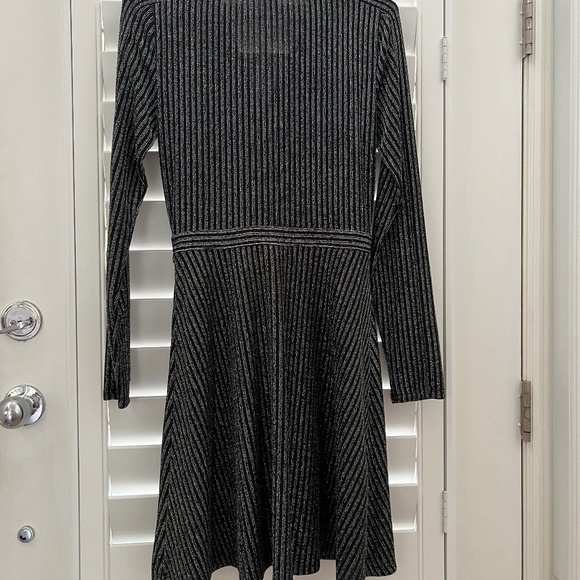 BCBG MAXAZRIA Silver on Black, Metallic lightweight knit Short Wrap Dress - Picture 8 of 14